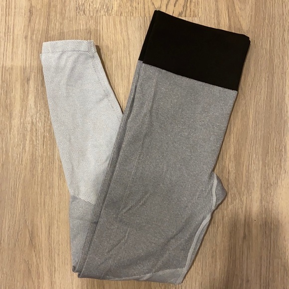 AERIE MULTI-SHADED SPORT LEGGINGS - Picture 1 of 1
